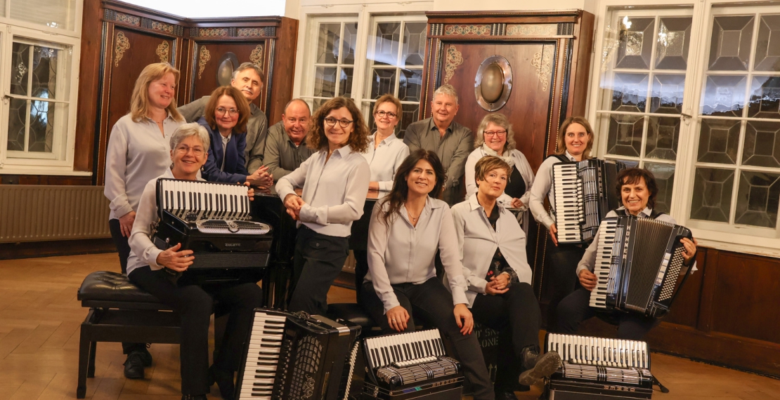 Akkordeonorchester Kolbermoor im Saal der Musikschule